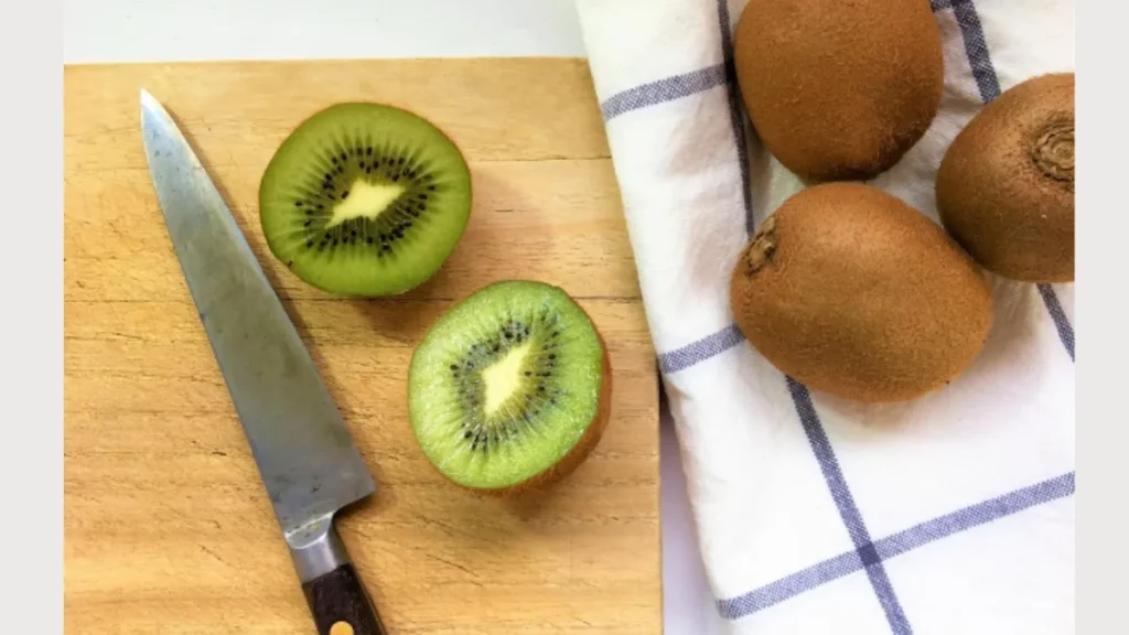 食べづらい果物を食べやすくした加工品は？